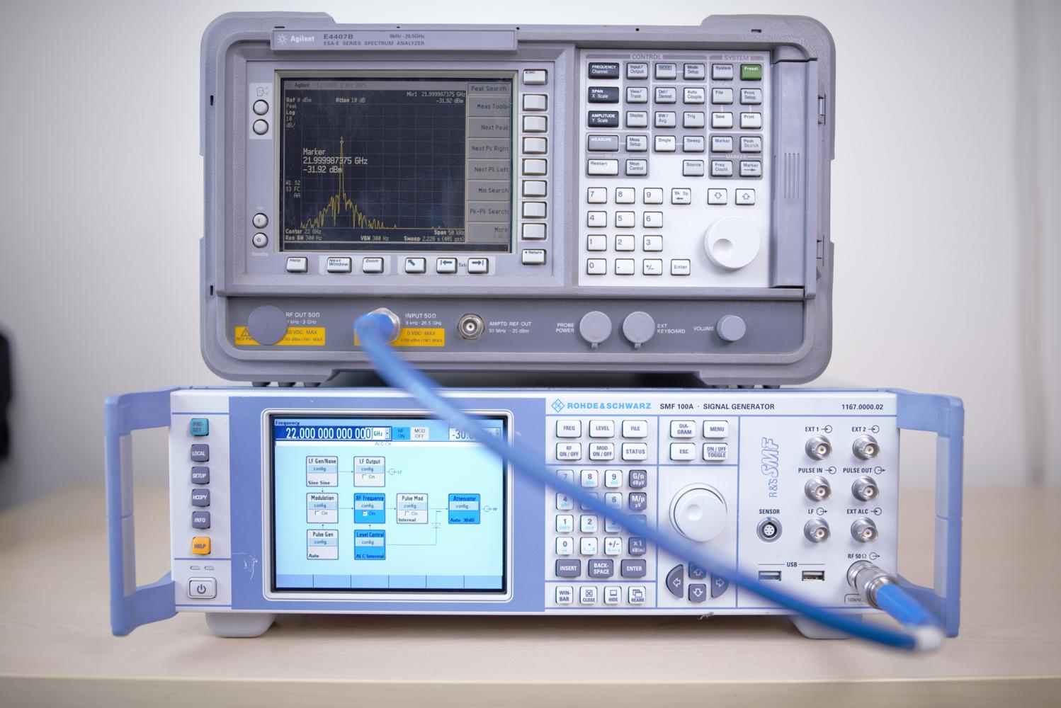 Анализатор спектра Agilent E4407B